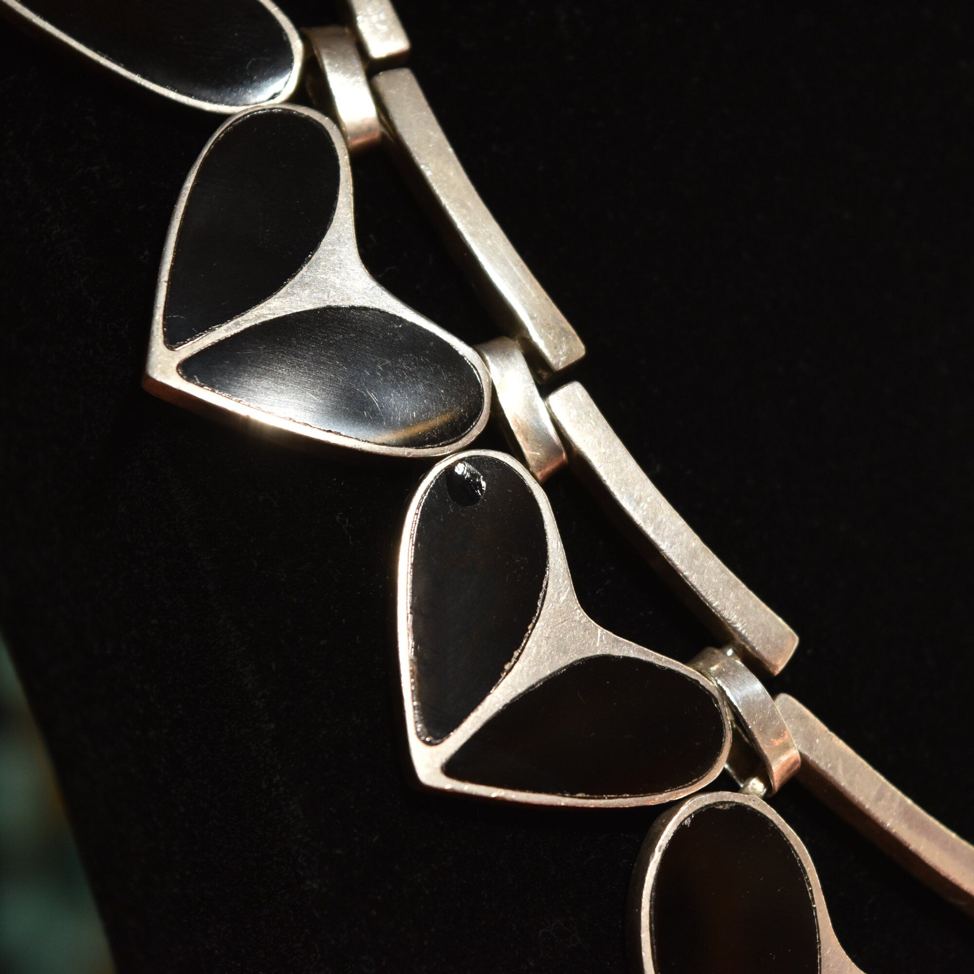 TAXCO Sterling Silver 950 Black Onyx Inlay Heart Collar Necklace, Mexico TN-57
