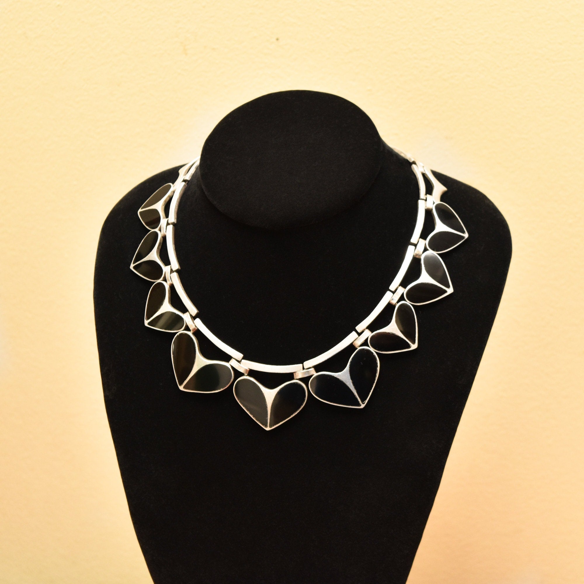 TAXCO Sterling Silver 950 Black Onyx Inlay Heart Collar Necklace, Mexico TN-57
