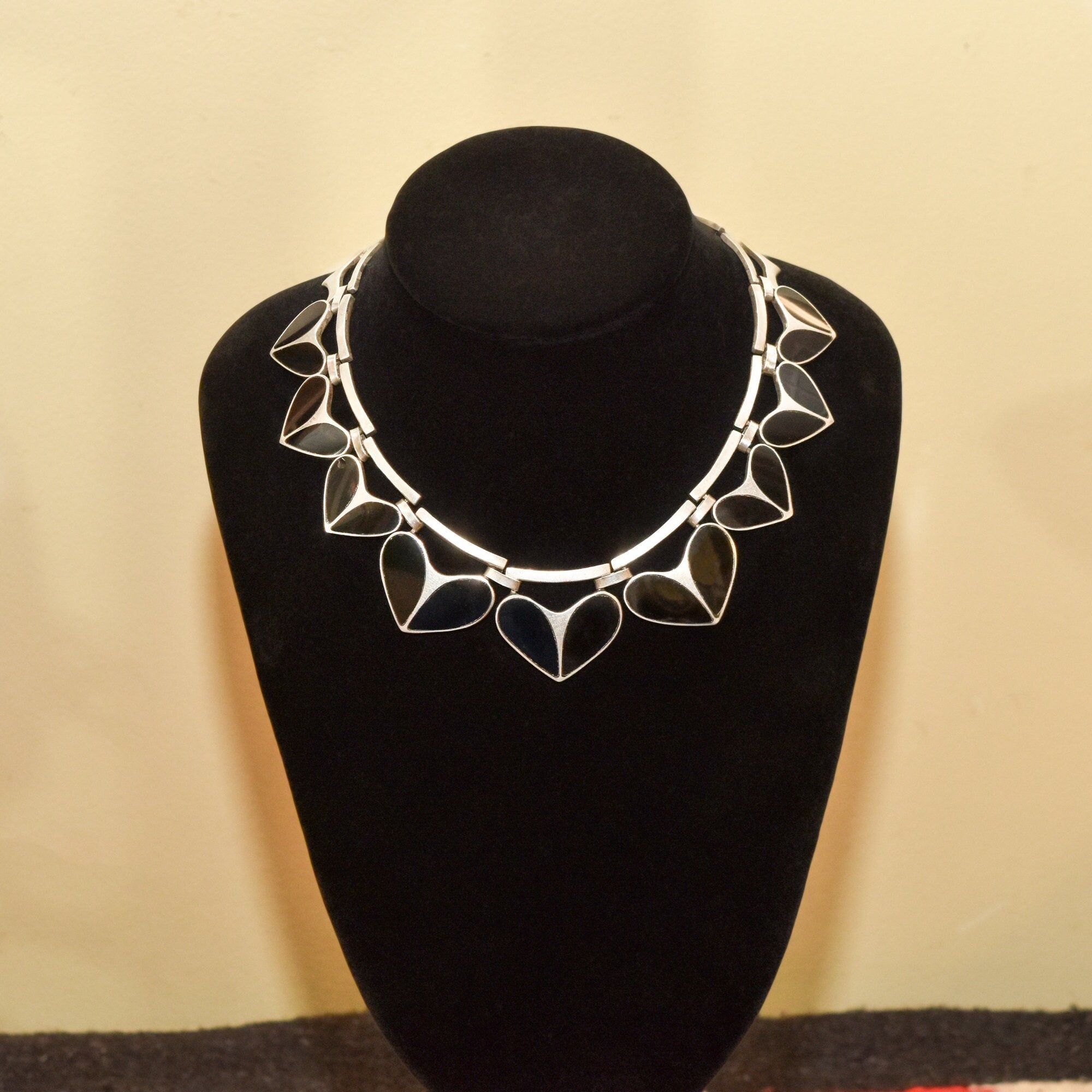 TAXCO Sterling Silver 950 Black Onyx Inlay Heart Collar Necklace, Mexico TN-57