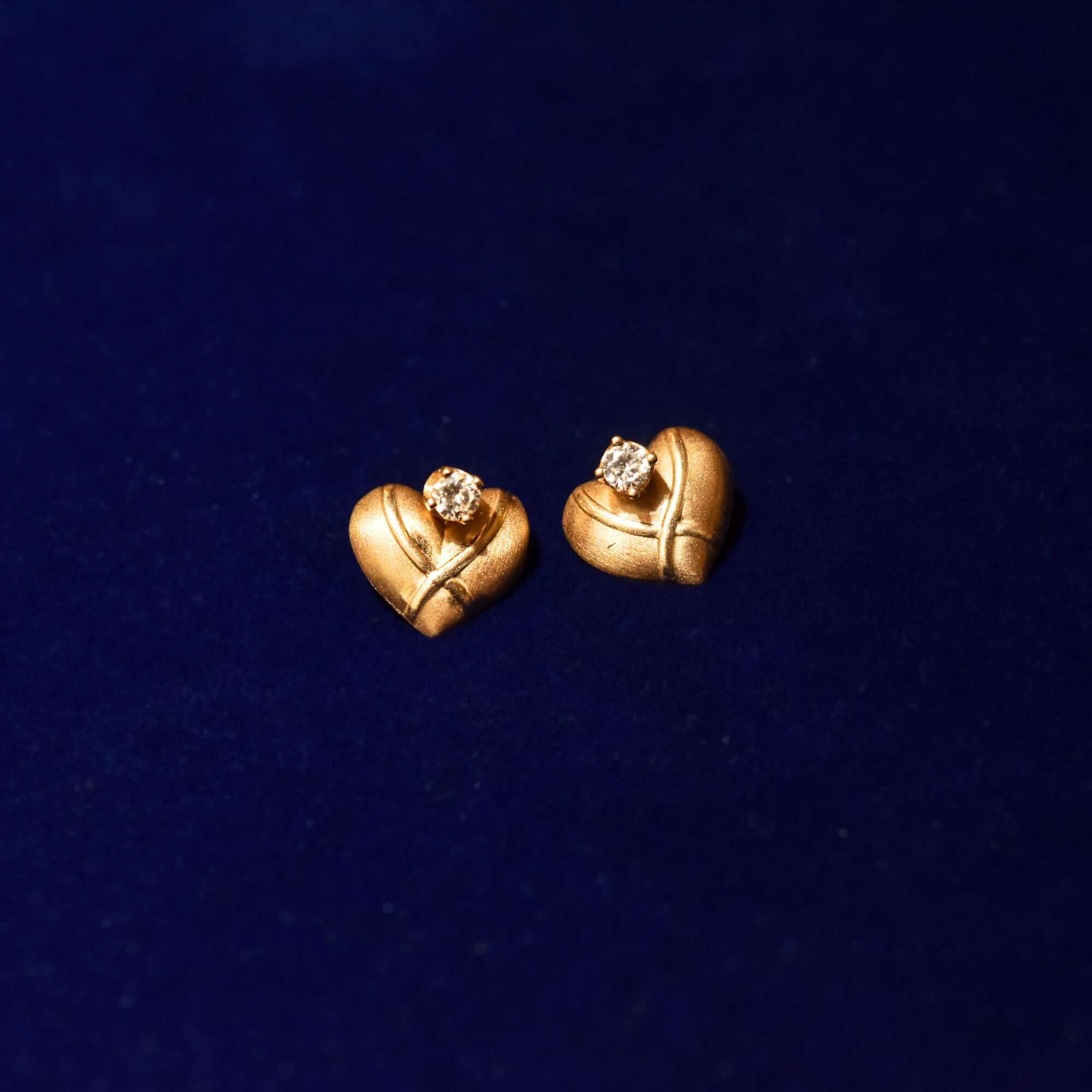 10K CZ Diamond Heart Stud Earrings In Yellow Gold