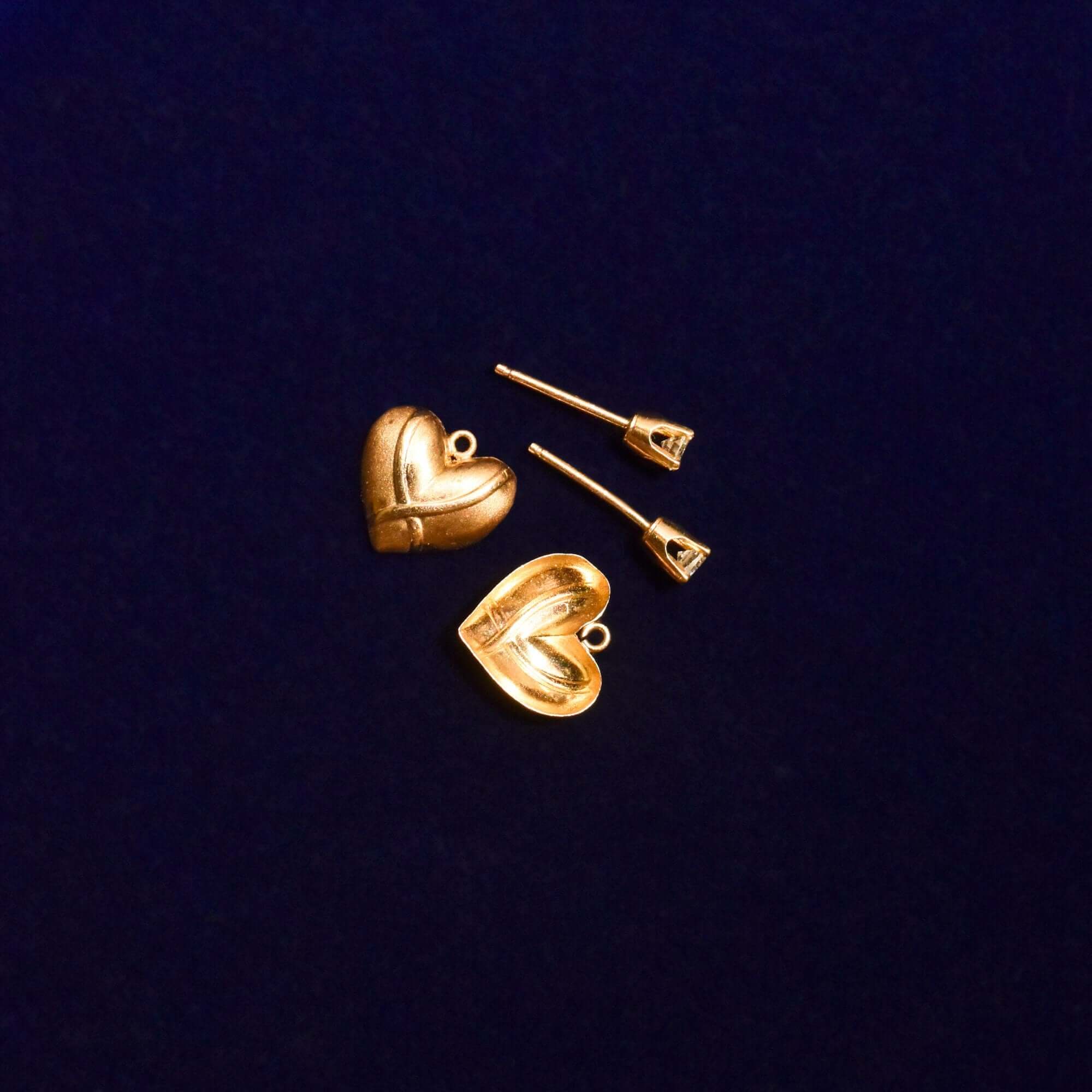 10K CZ Diamond Heart Stud Earrings In Yellow Gold