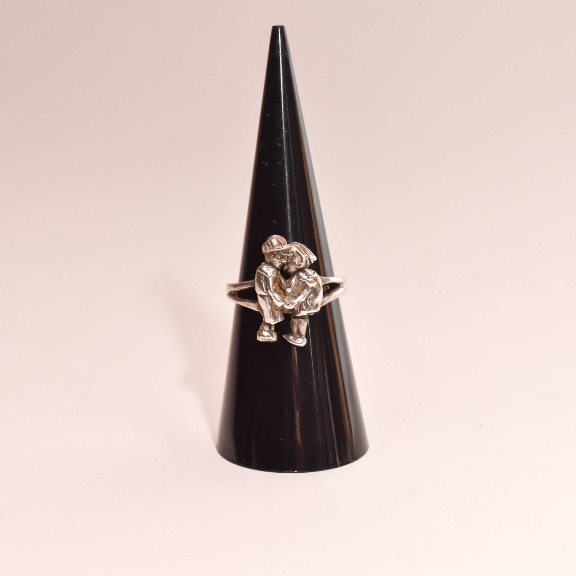 Cute Sterling Silver Lovers Ring With Movable Figures, Boy Girl Couple, Valentines Day Gift, 7 1/4 US