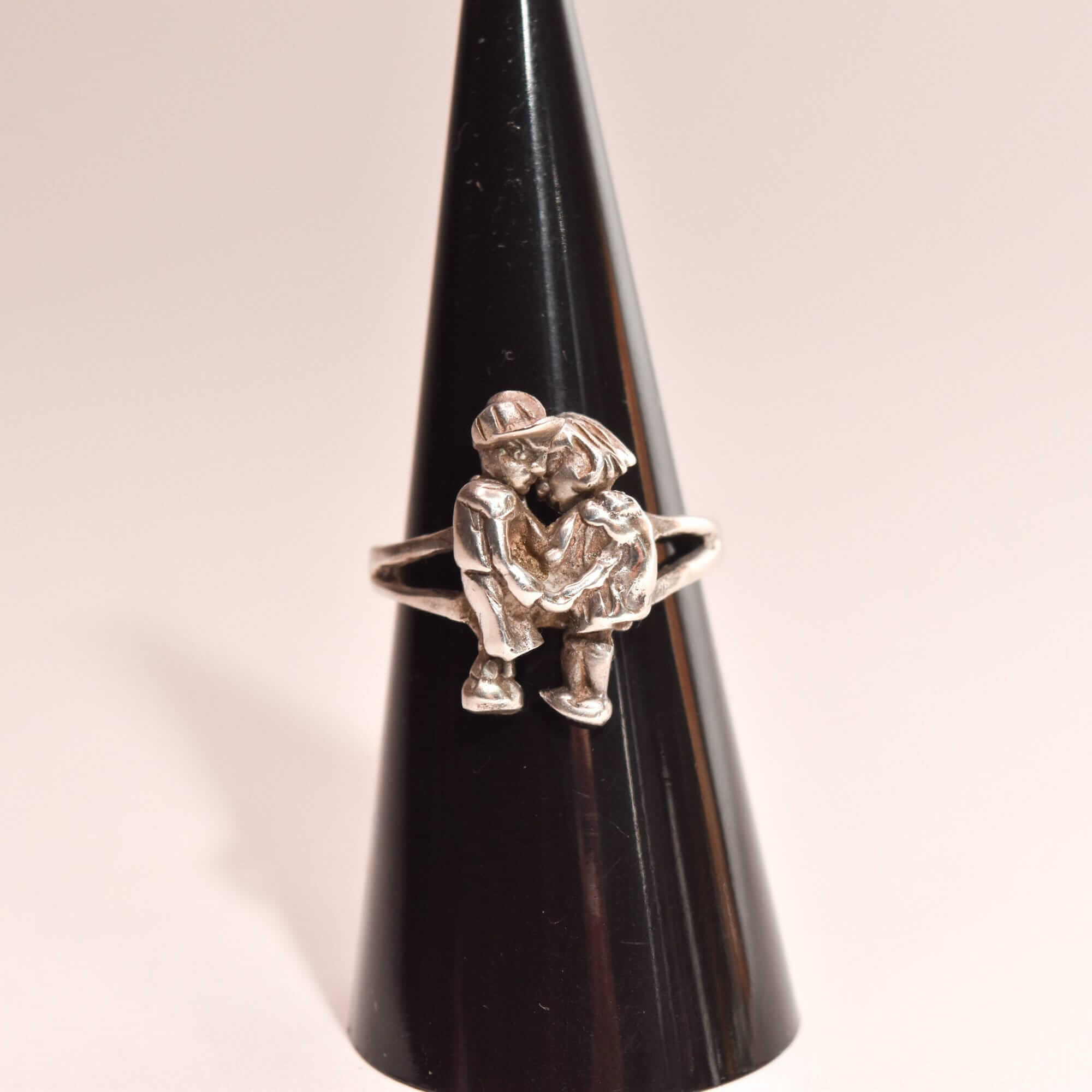 Cute Sterling Silver Lovers Ring With Movable Figures, Boy Girl Couple, Valentines Day Gift, 7 1/4 US