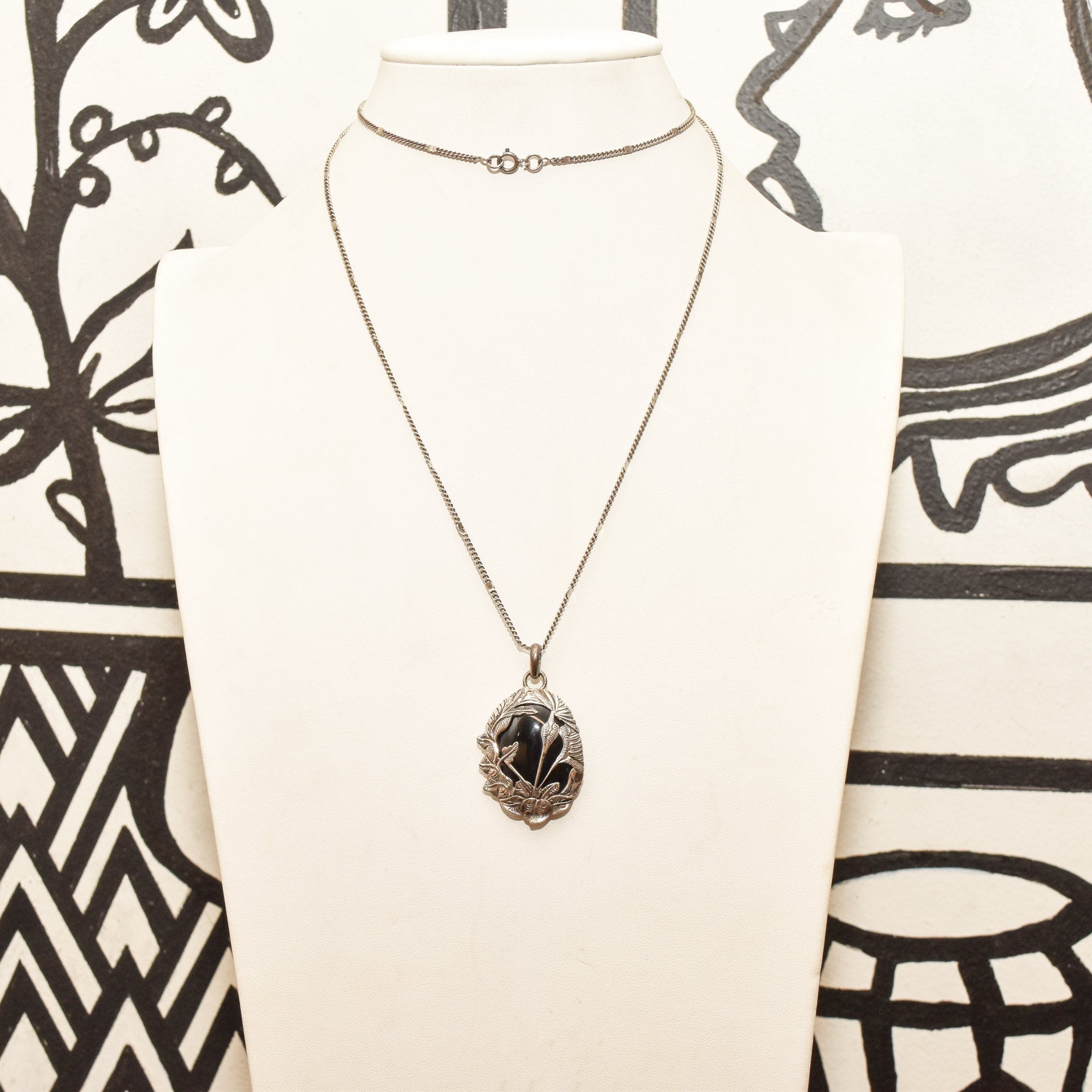 Sterling Silver Black Onyx Pendant Necklace, Beautiful Leaf Motifs, Valentines Day Gift, 30.75" L
