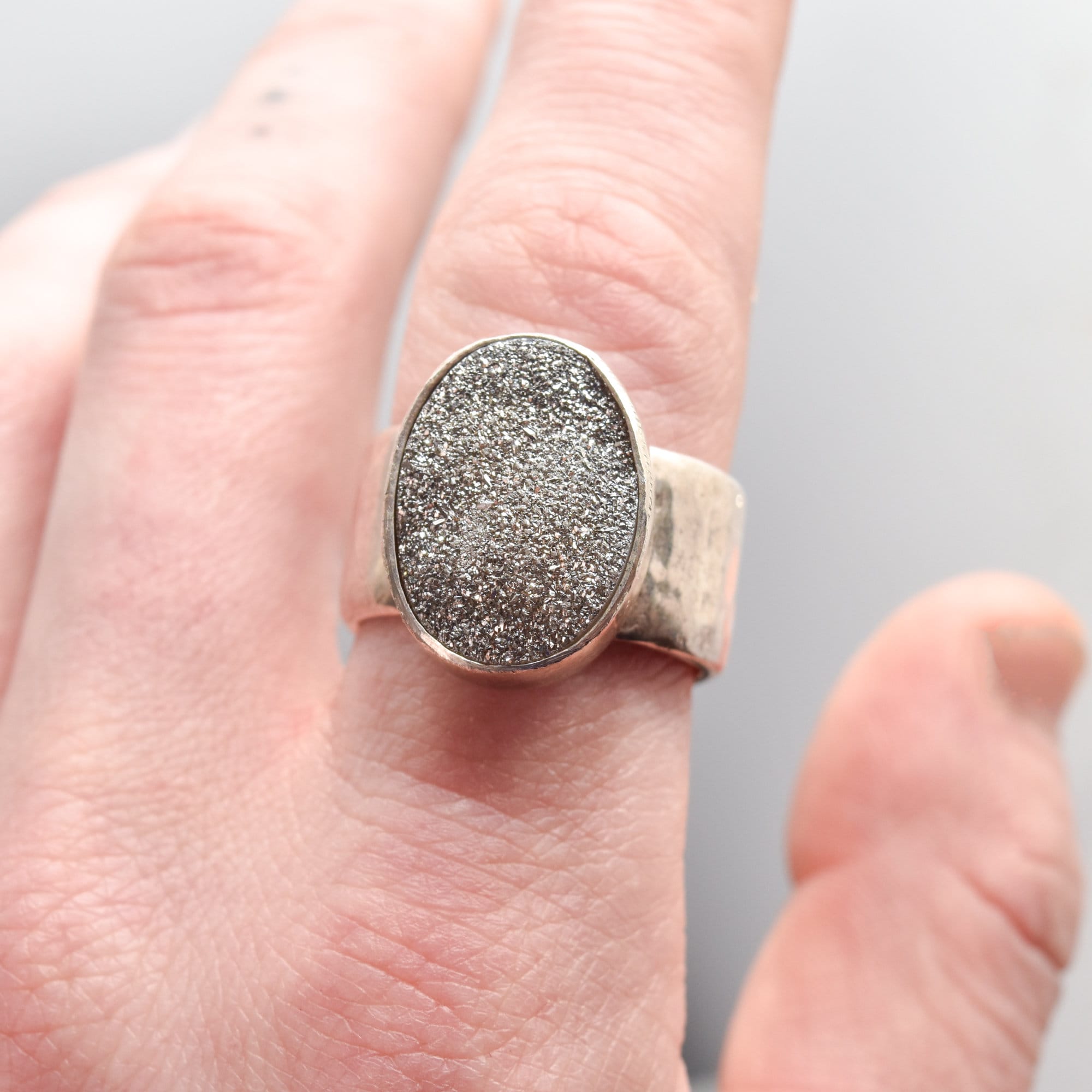 Sparkly Sterling Silver Druzy Quartz Ring, Chunky Hammered Ring, Gemstone Jewelry, Size 10 1/4 US