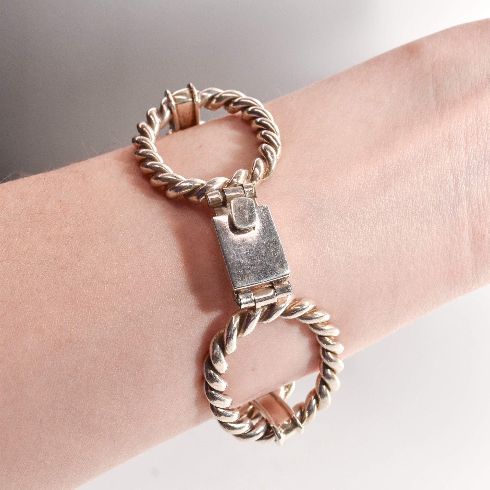 TAXCO Sterling Silver Lasso Oval Link Bracelet, Unisex Bracelet, Modernist Jewelry, 7.75"
