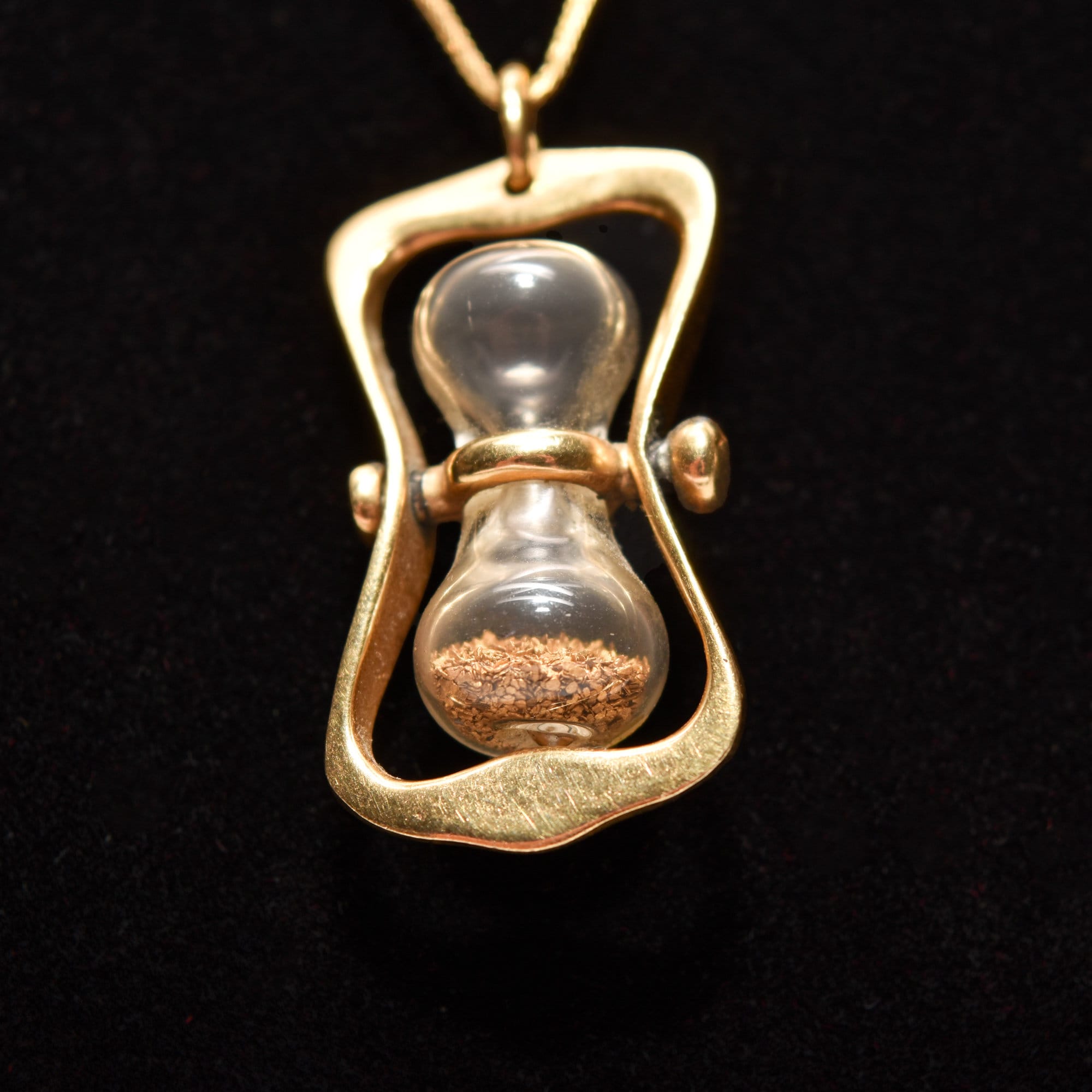 14K Hourglass Pendant With Gold Dust, Movable Swivel Pendant, Estate Jewelry, 36mm