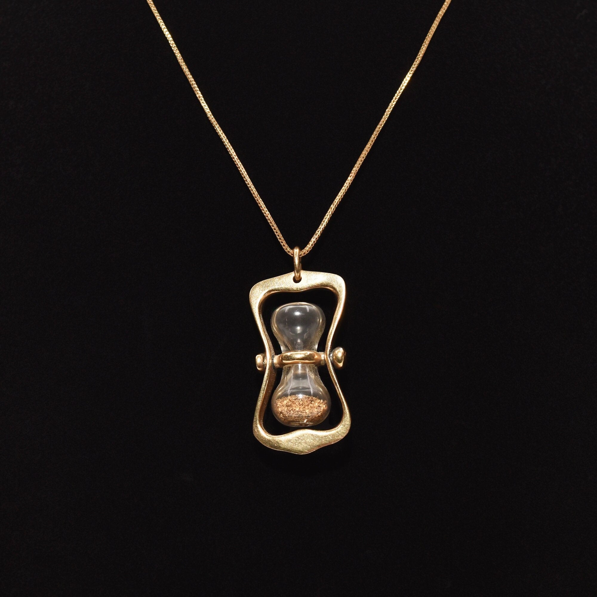 14K Hourglass Pendant With Gold Dust, Movable Swivel Pendant, Estate Jewelry, 36mm